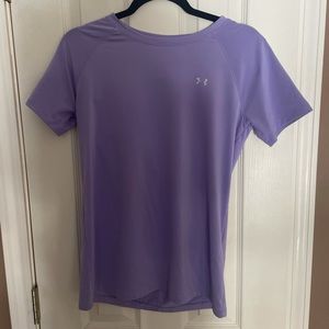 UNDER ARMOUR light purple t-shirt